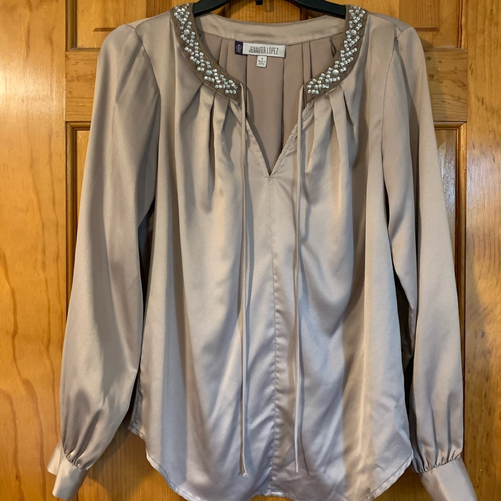Woman’s blouse